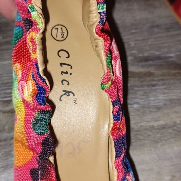 Click multicolor graphic  pinted toe heels   Sz  7.5 - Picture 7 of 8